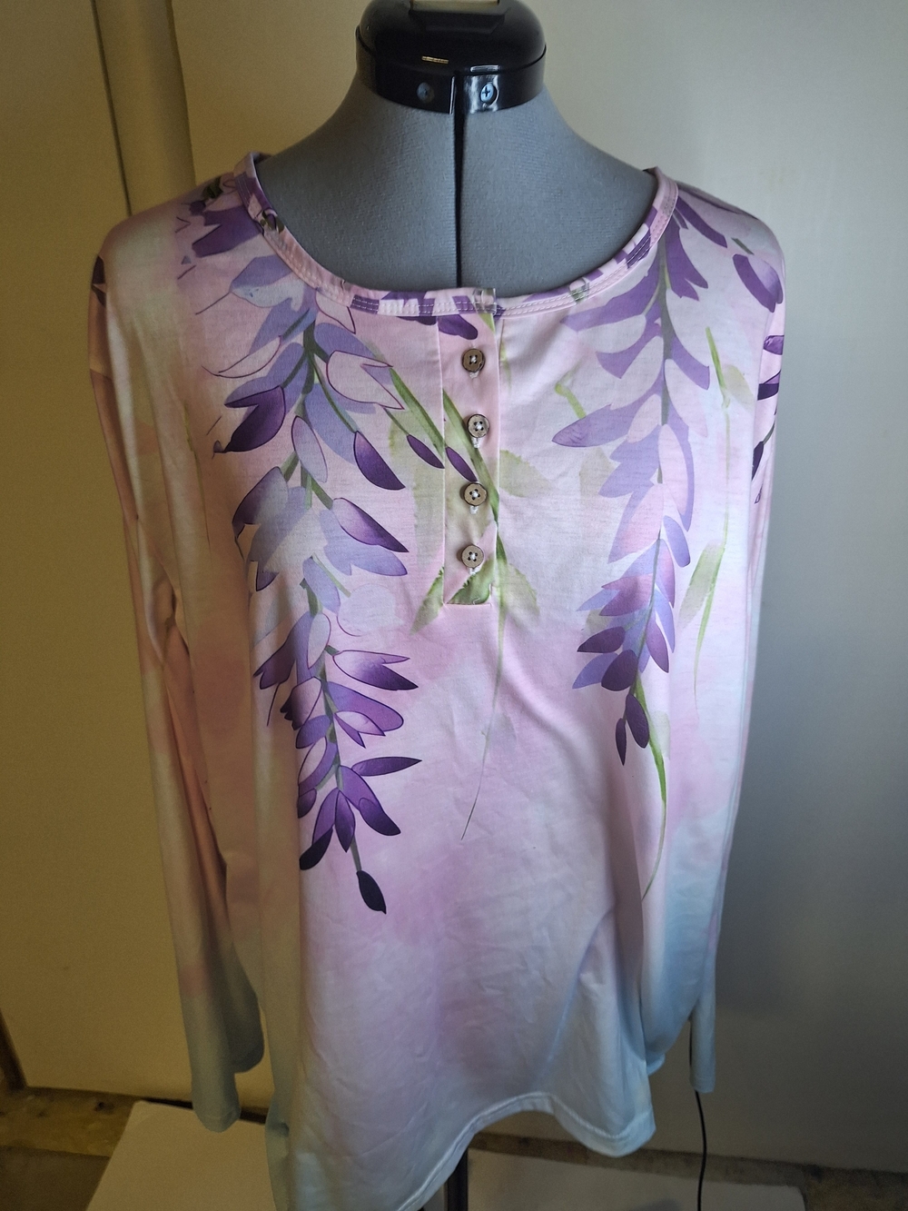 Women's Lavender Floral Henley Long Sleeve Top - Picture 4 of 6